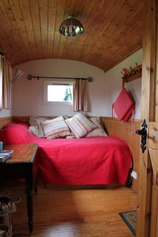 Hotel Shepherdshuts-Southeast à Ashford  Extérieur photo